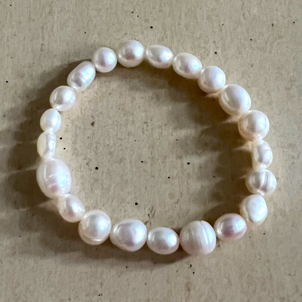 Honora pearl stretch white bracelet